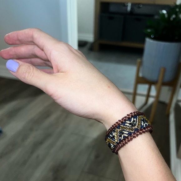 Love Heals beaded bracelet - Picture 4 of 4